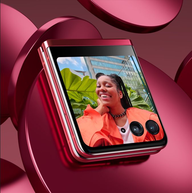 Motorola Razr 40 Ultra: testamos o “celular que dobra”