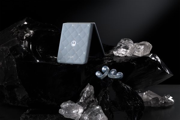 razr 60 buds loop swarovski