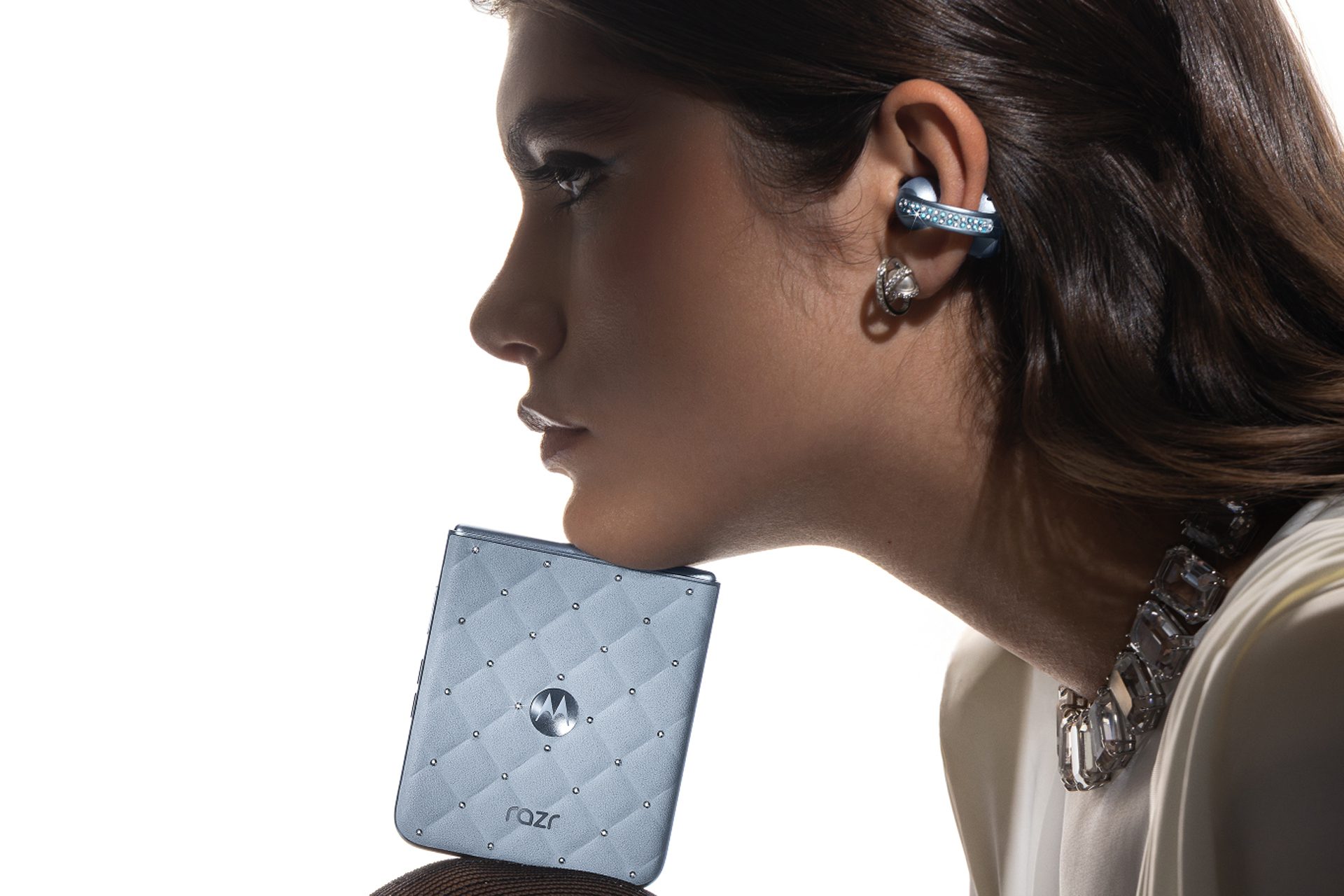 Motorola ativa The Brilliant Collection Crystals by Swarovski no MorumbiShopping