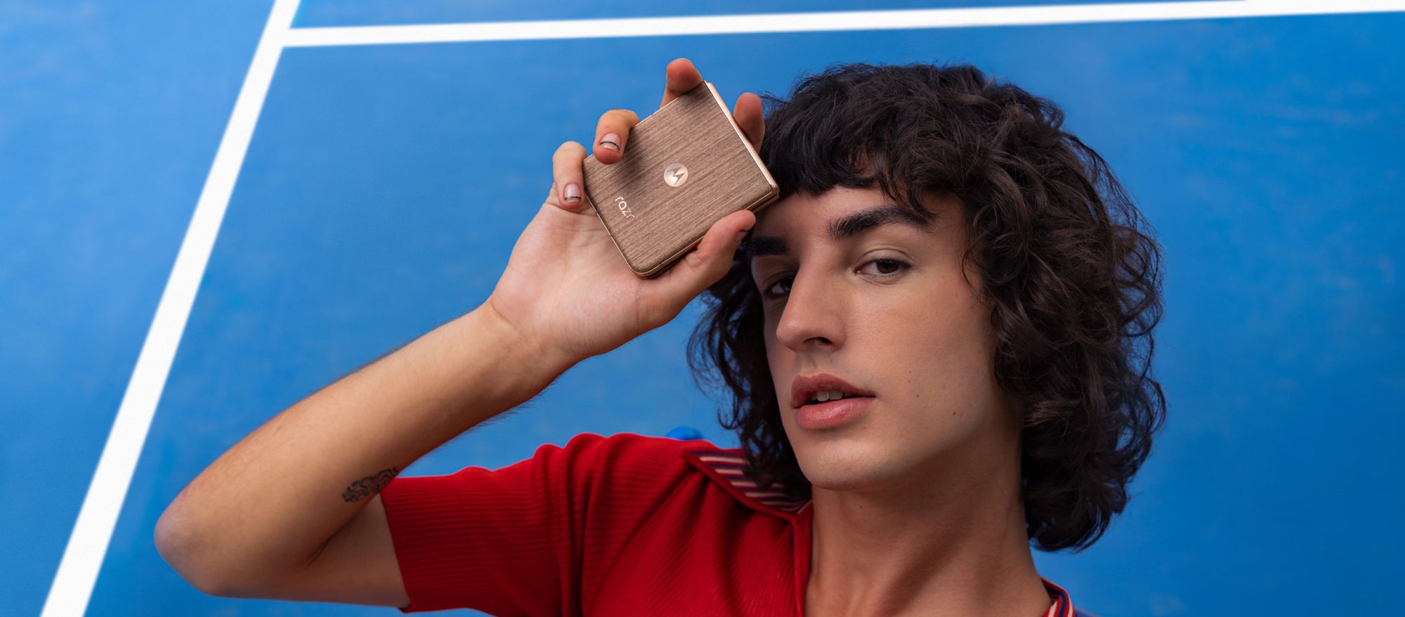 Llegó la nueva generación del motorola razr con el teléfono plegable más potente del mundo, elevando cada experiencia con moto ai