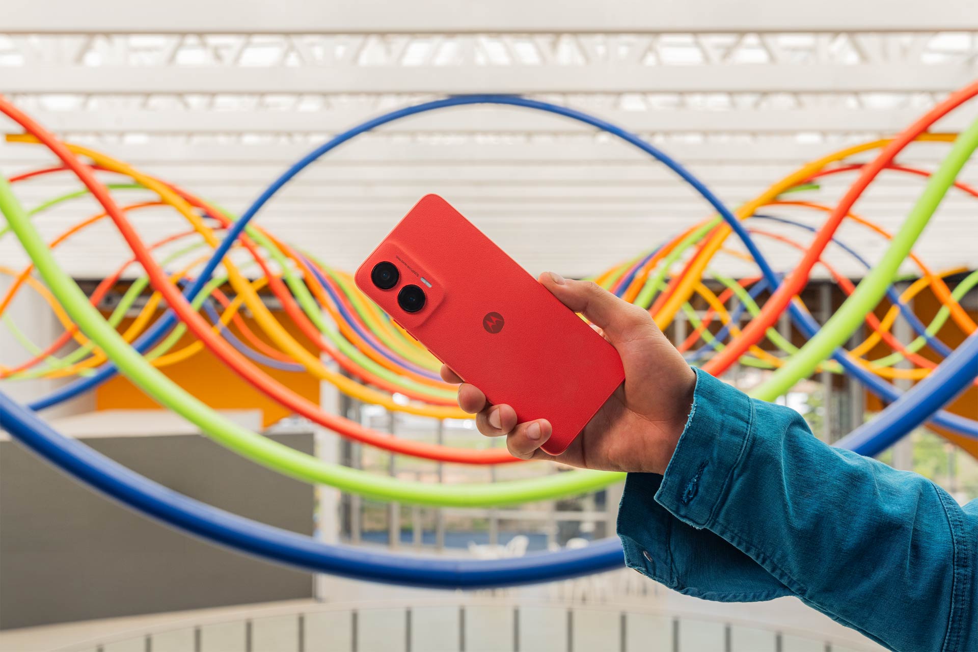 Celebra el Día del Padre con el regalo perfecto: un smartphone Motorola para esos héroes tecnológicos