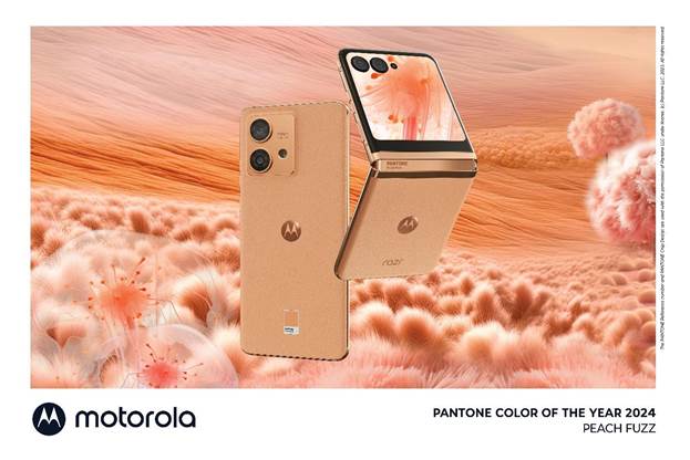 KV Motorola Pantone Peach Fuzz
