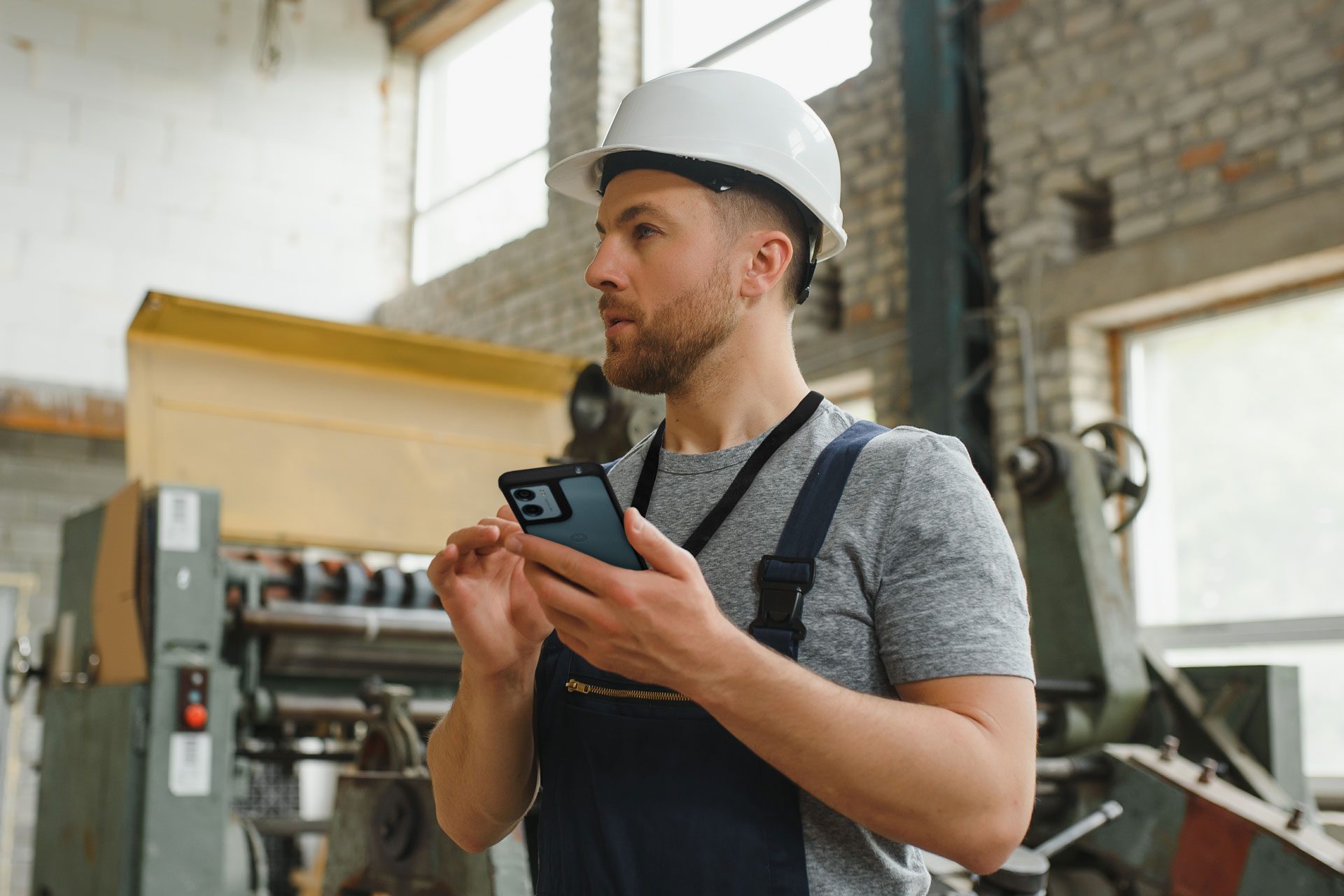 Motorola lanza el primer moto g diseñado para empresas: moto g15 for business