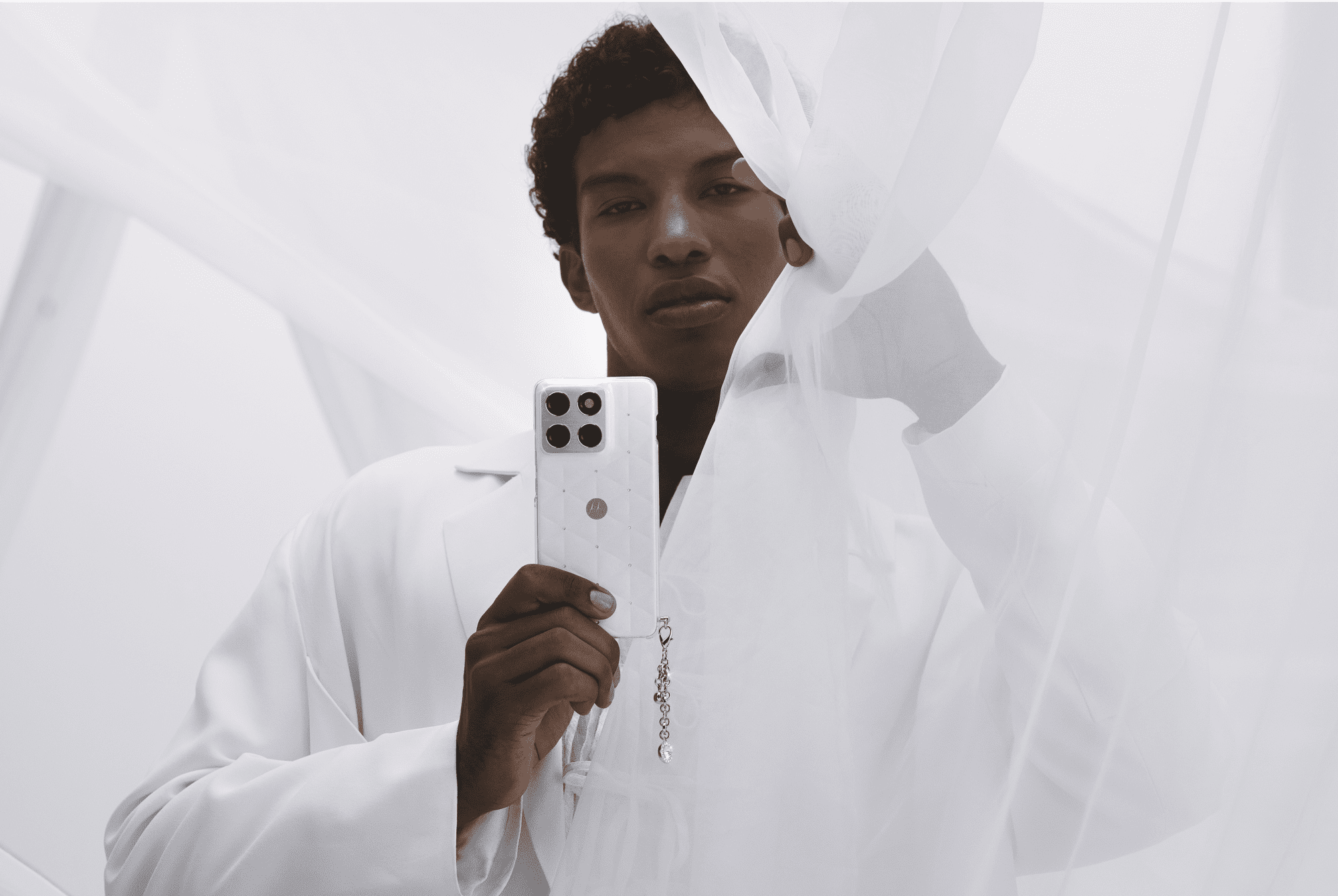 Motorola debuts exclusive special edition Pantone Color of the Year 2026 motorola edge 70, embellished with crystals by Swarovski