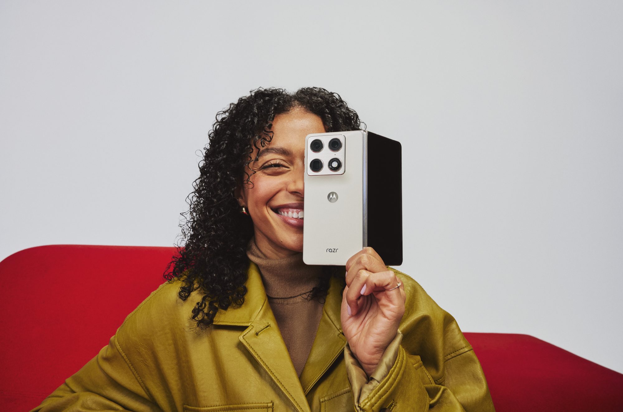 motorola razr fold redefines productivity and play, marking a new era for razr and foldables