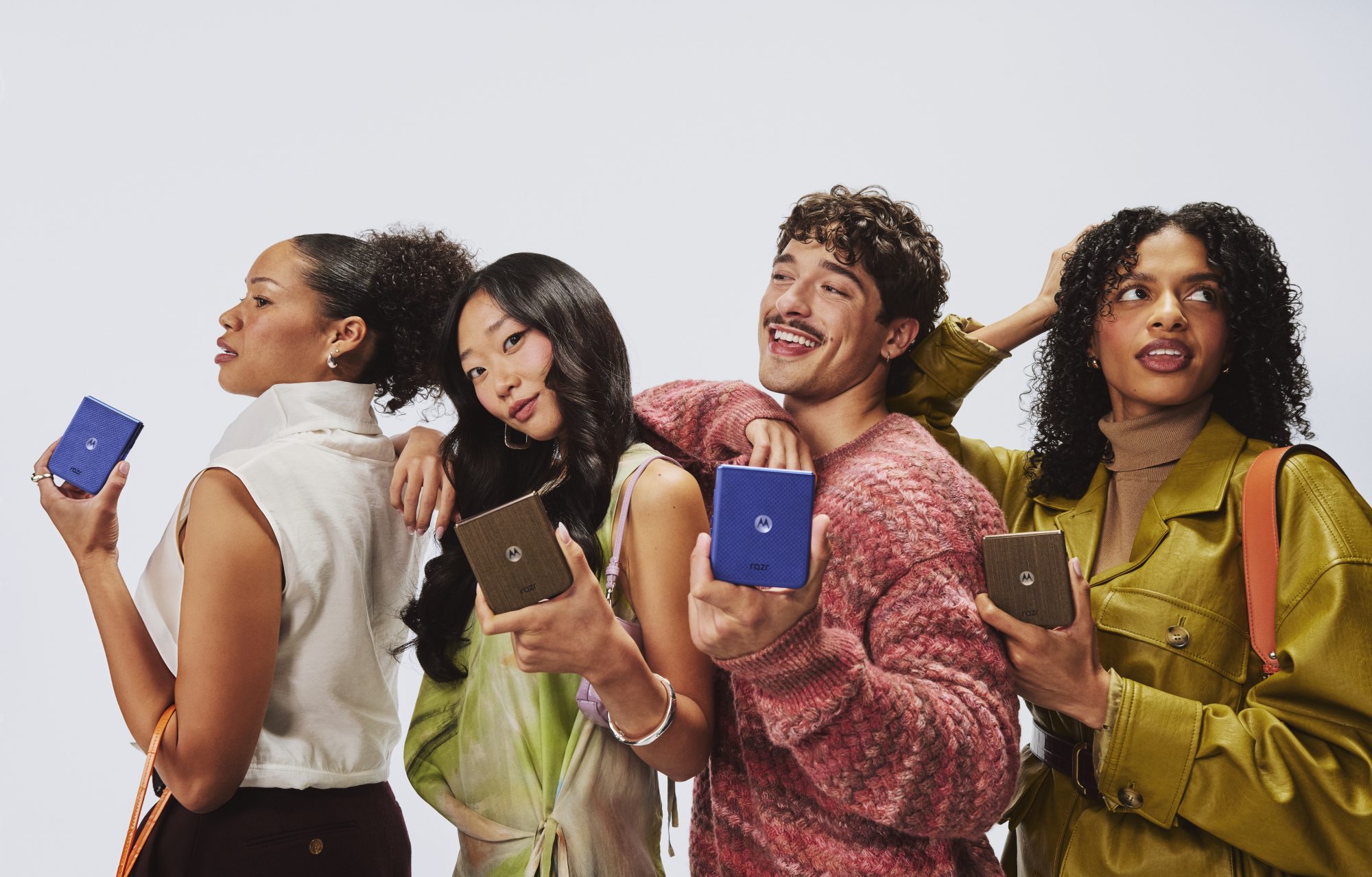 Power, Style, and Flexibility: Motorola introduces three new flip devices to the razr family