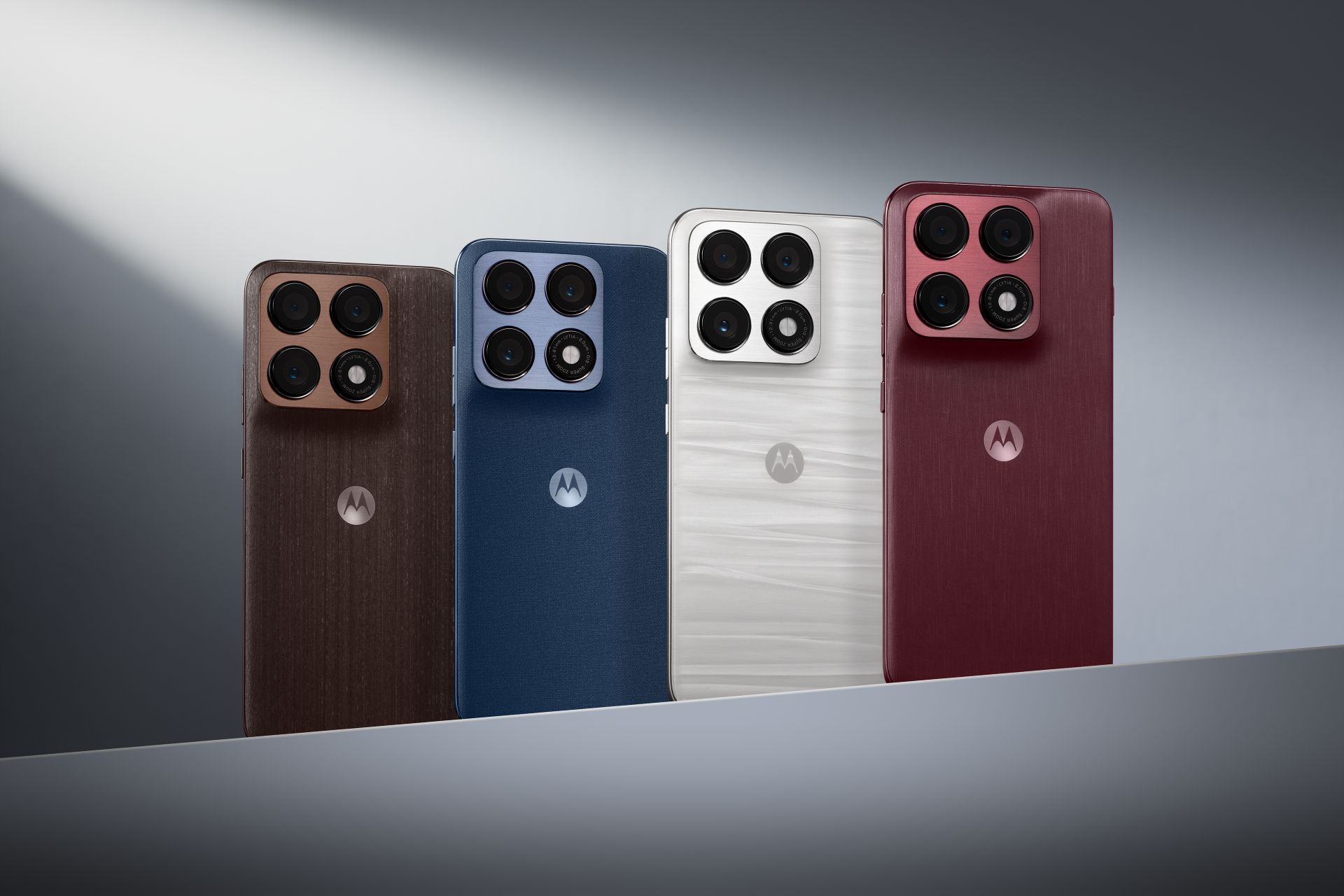 Motorola unveils the sleek and fashionable motorola edge 70 pro and new Collections™ by Motorola design approach